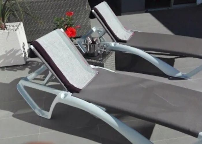 First Class Tejita Wifiber Apartment *