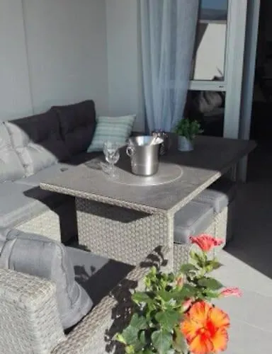 First Class Tejita Wifiber Apartment *